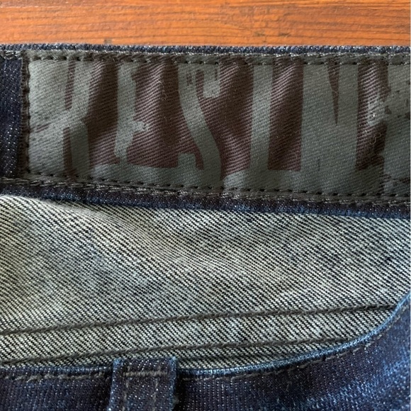 Paper Denim Waxy Resin Jeans Low Rise Flare Coated Dark Wash Jeans Sz 28 - Picture 4 of 12